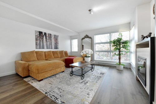 122-6671 121 Street, Surrey, BC 