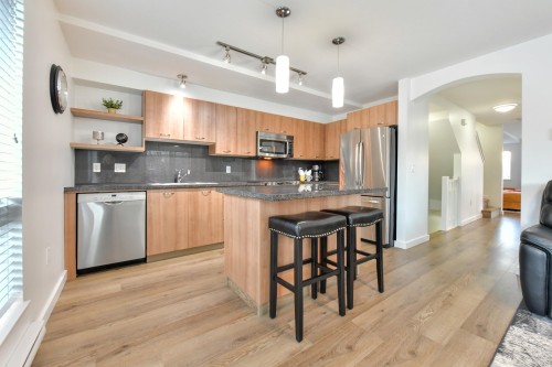 122-6671 121 Street, Surrey, BC 