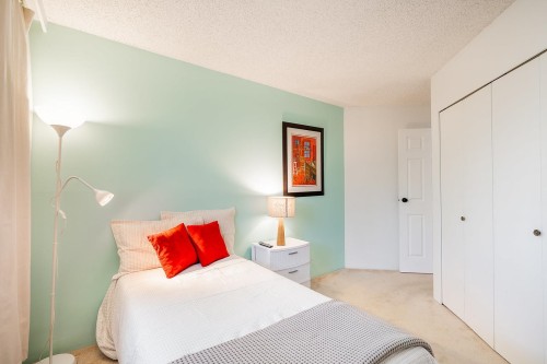 305-11881 88 Avenue, Delta, BC 