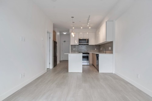 204-19567 64 Avenue, Surrey, BC 