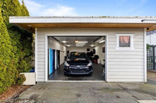 1310 Parker Street, White Rock, BC 