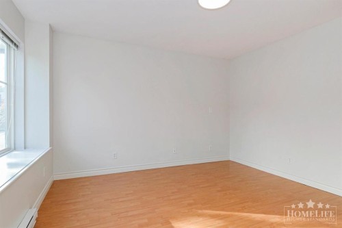 201-2828 152 Street, Surrey, BC 