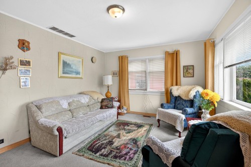 18753 60 Avenue, Surrey, BC 