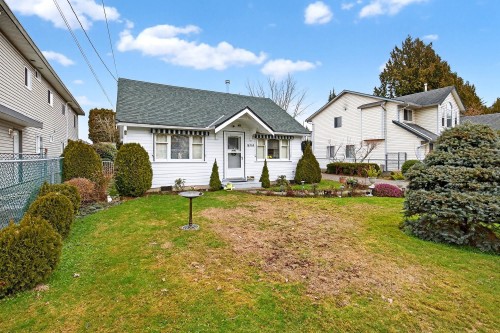 18753 60 Avenue, Surrey, BC 