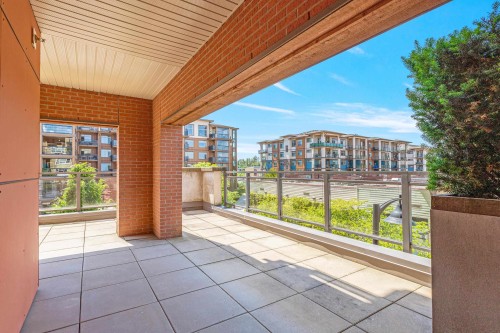 219-20728 Willoughby Town Centre Drive, Langley, BC 