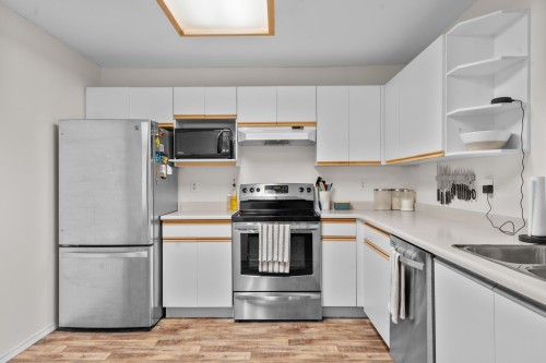 208-20881 56 Avenue, Langley, BC 