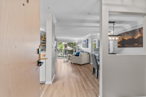 208-20881 56 Avenue, Langley, BC 