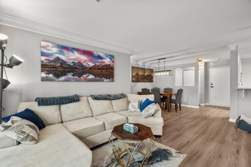 208-20881 56 Avenue, Langley, BC 