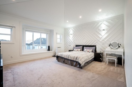 17825 Barnston Drive E, Surrey, BC 