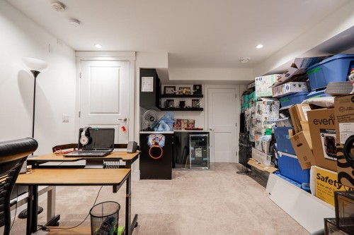 17825 Barnston Drive E, Surrey, BC 