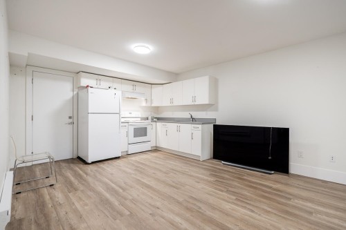 17825 Barnston Drive E, Surrey, BC 