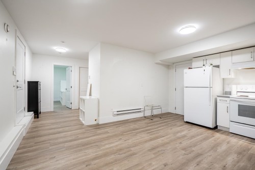 17825 Barnston Drive E, Surrey, BC 