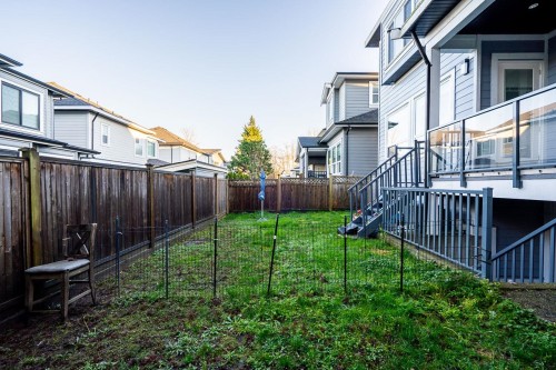 17825 Barnston Drive E, Surrey, BC 