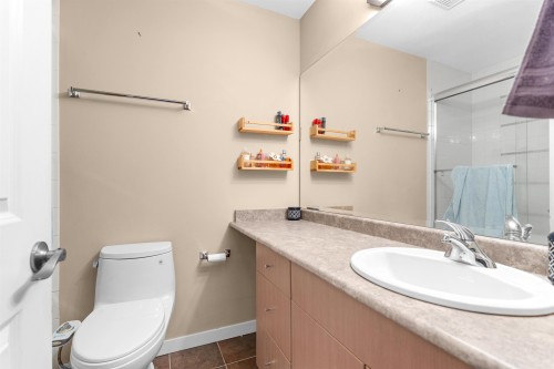 49-18701 66 Avenue, Surrey, BC 