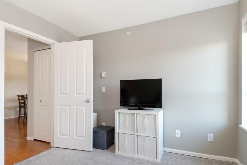 306-19750 64Th Avenue, Langley, BC 