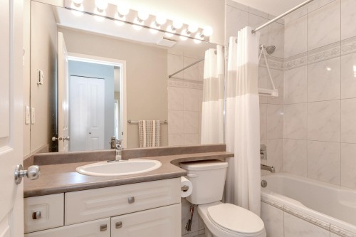 306-19750 64Th Avenue, Langley, BC 