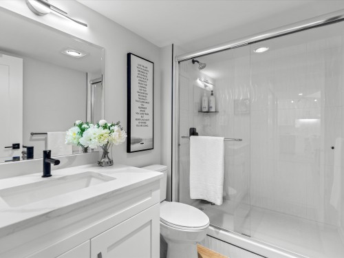 301-31955 Old Yale Road, Abbotsford, BC 