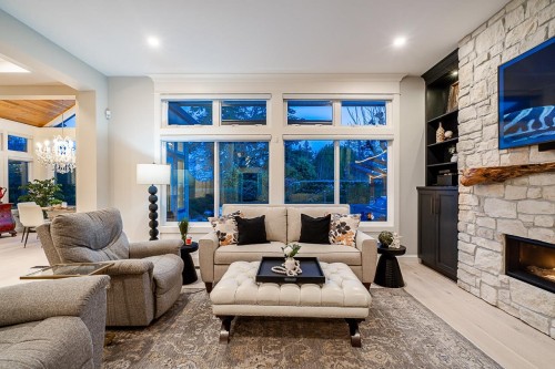 15448 33A Avenue, Surrey, BC 