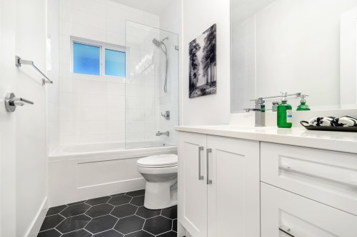 14-9762 182A Street, Surrey, BC 