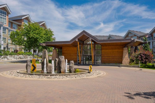 505-6440 194 Street, Surrey, BC 