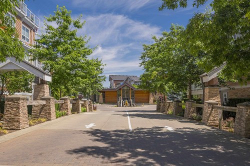 505-6440 194 Street, Surrey, BC 