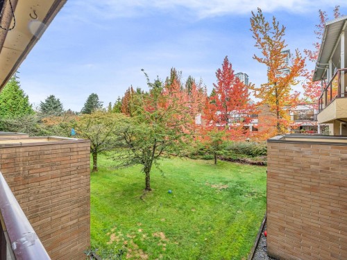 211-10157 University Drive, Surrey, BC 