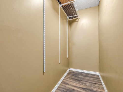 211-10157 University Drive, Surrey, BC 