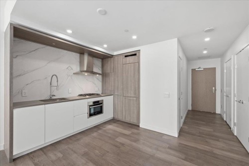 902-1441 Johnston Road, White Rock, BC 