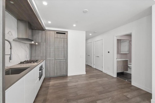 902-1441 Johnston Road, White Rock, BC 