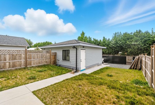 18460 64 Avenue, Surrey, BC 