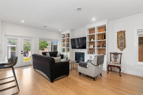 18460 64 Avenue, Surrey, BC 