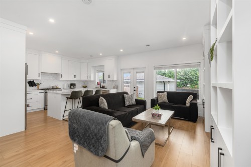 18460 64 Avenue, Surrey, BC 