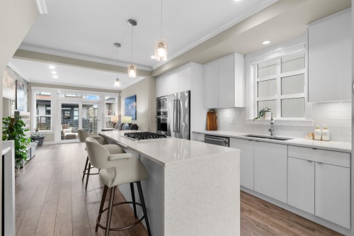 95-16488 64 Avenue, Surrey, BC 