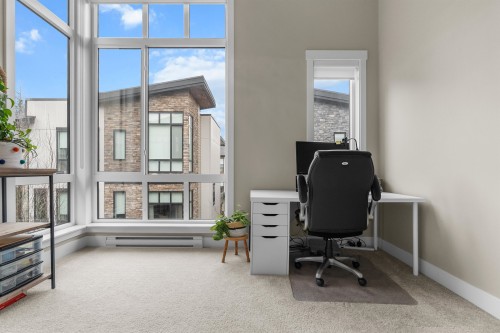 95-16488 64 Avenue, Surrey, BC 