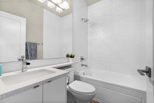 95-16488 64 Avenue, Surrey, BC 