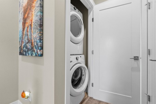 95-16488 64 Avenue, Surrey, BC 