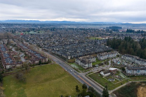 95-16488 64 Avenue, Surrey, BC 