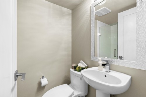 95-16488 64 Avenue, Surrey, BC 