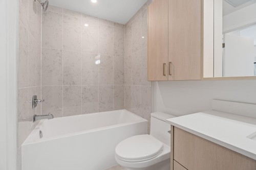 W412-13838 108 Avenue, Surrey, BC 