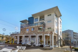 404-15785 Croydon Drive  Surrey, BC V3Z 2L6