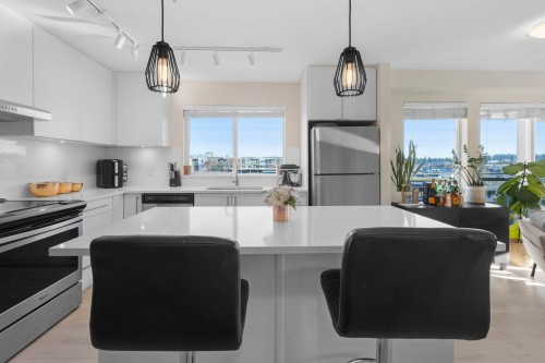 404-15785 Croydon Drive, Surrey, BC 