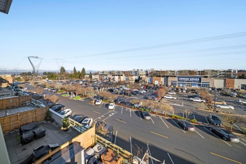 404-15785 Croydon Drive, Surrey, BC 