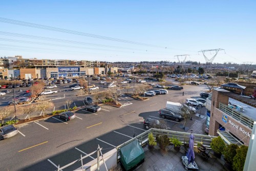 404-15785 Croydon Drive, Surrey, BC 