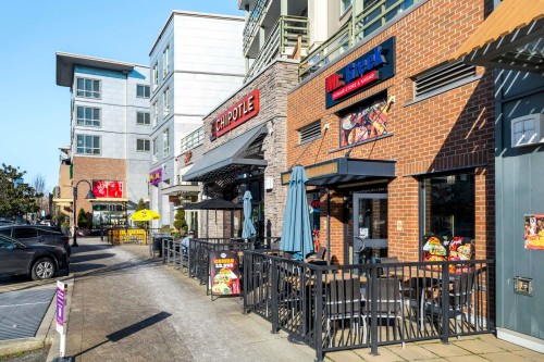 404-15785 Croydon Drive, Surrey, BC 