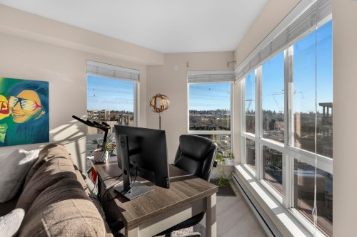 404-15785 Croydon Drive, Surrey, BC 