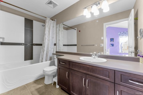 6940 208A Street, Langley, BC 