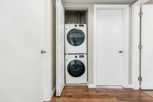 2509-13688 100 Avenue, Surrey, BC 