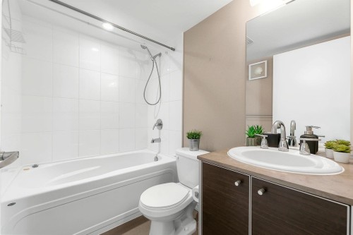 2509-13688 100 Avenue, Surrey, BC 