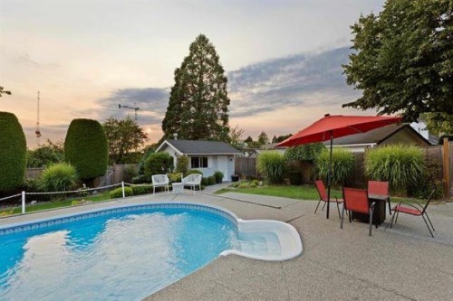 18244 54 Avenue, Surrey, BC 