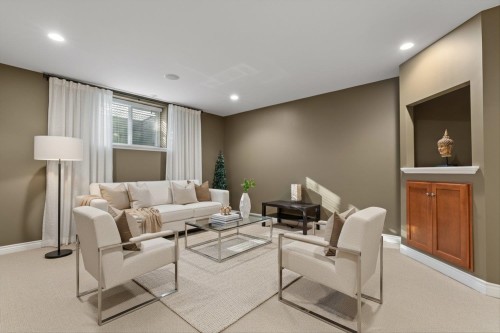 27797 Roundhouse Drive, Abbotsford, BC 